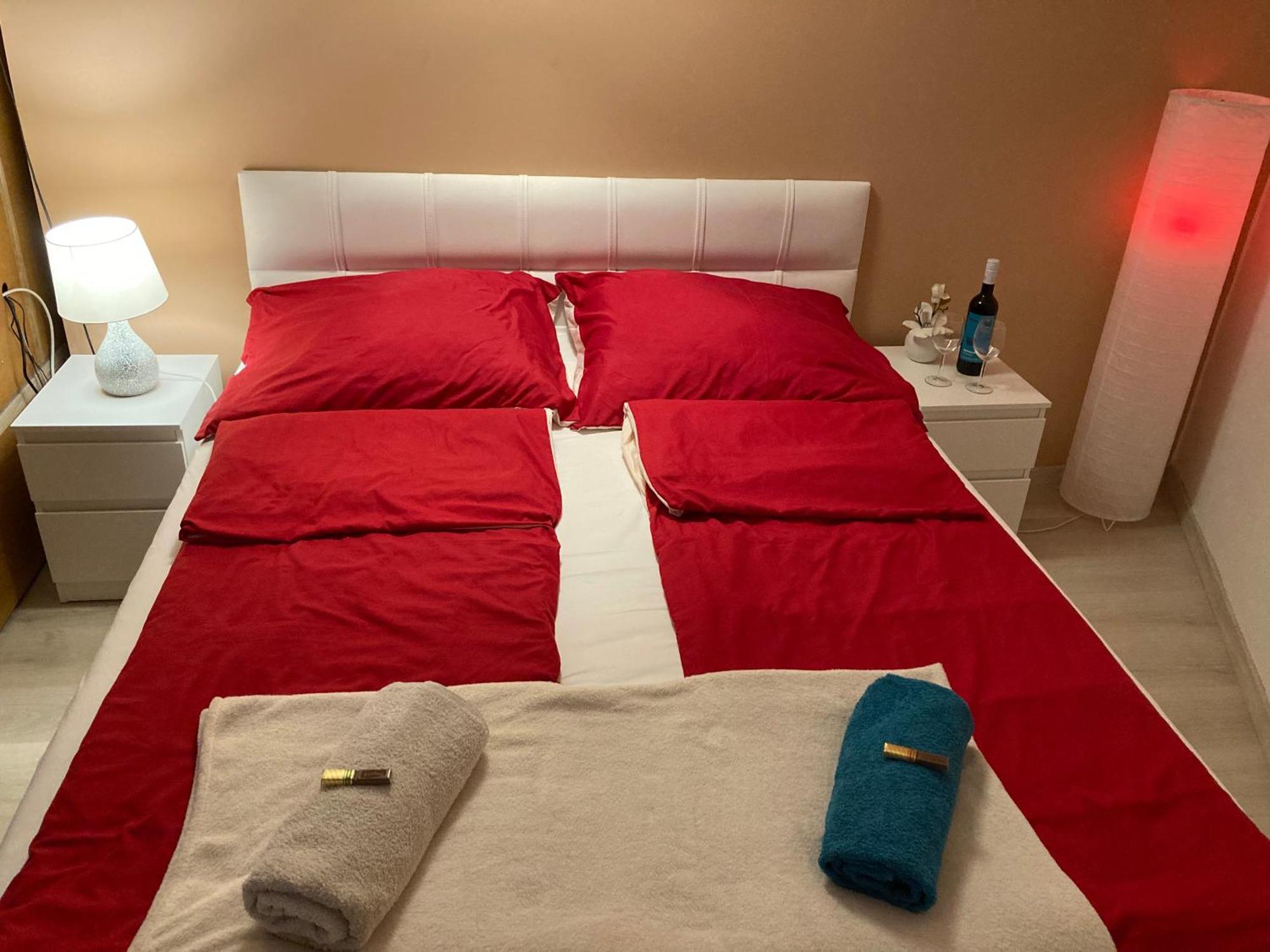 Esztergom Apartman Buitenkant foto