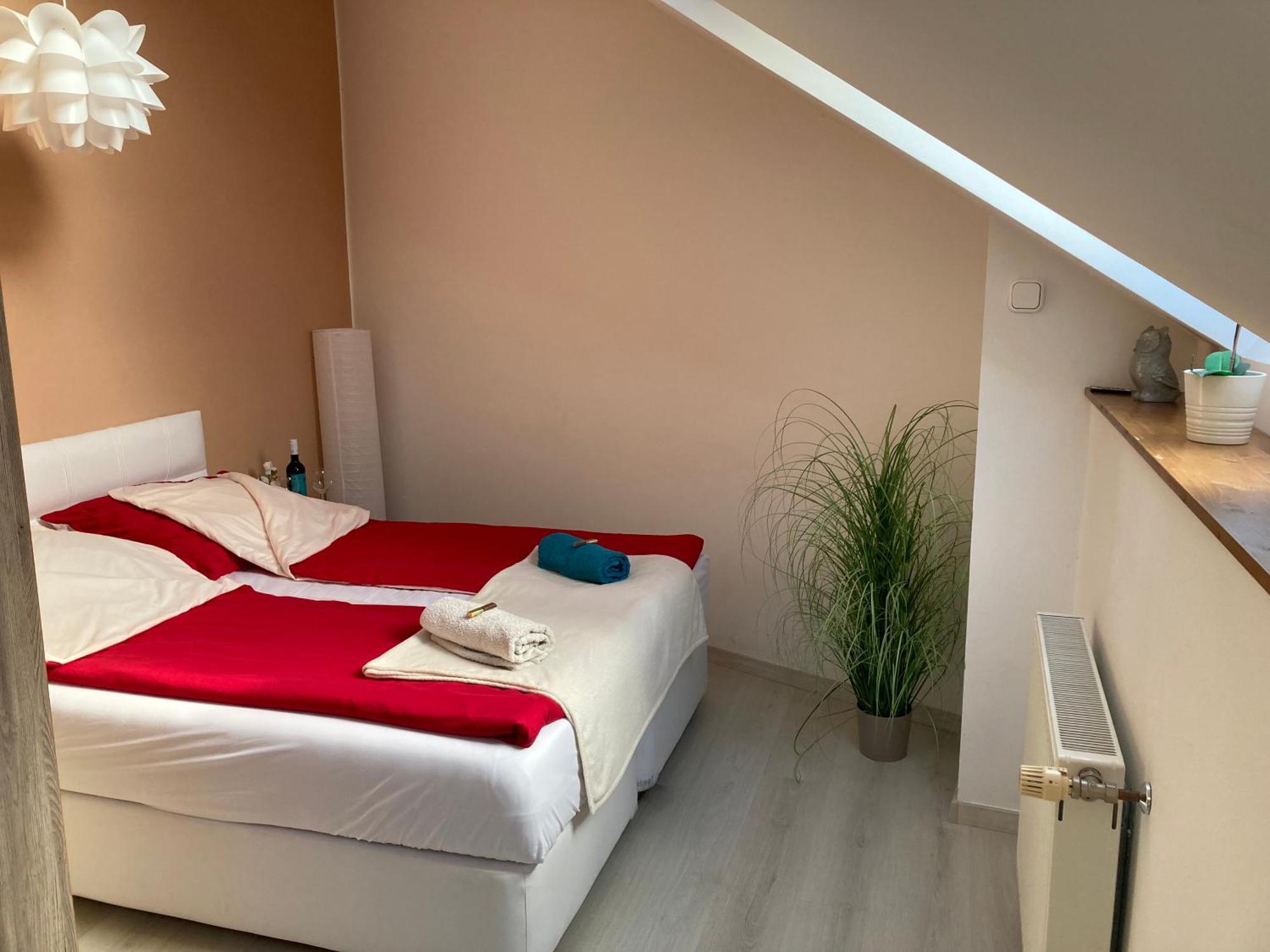 Esztergom Apartman Buitenkant foto